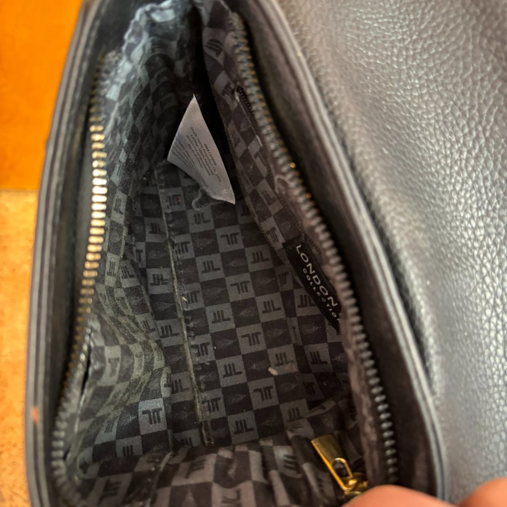 London Fog Black Shoulder Bag 9"x7"x2.5"‎ - Picture 14 of 16